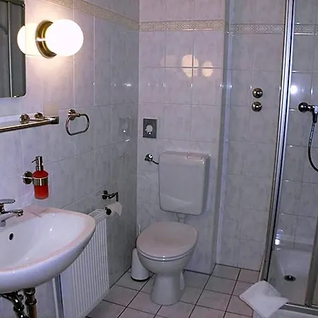 Parkhotel 3* Schoenewalde